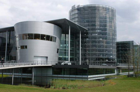 探索德國(guó)大眾玻璃工廠 大額資金流動(dòng)與透明制造體系